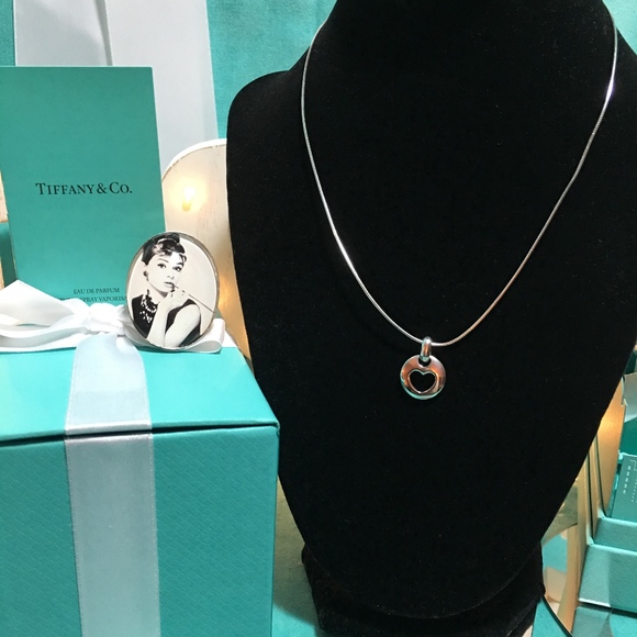 TIFFANY & CO. HEART STENCIL CUT-OUT NECKLACE - Picture 1 of 8